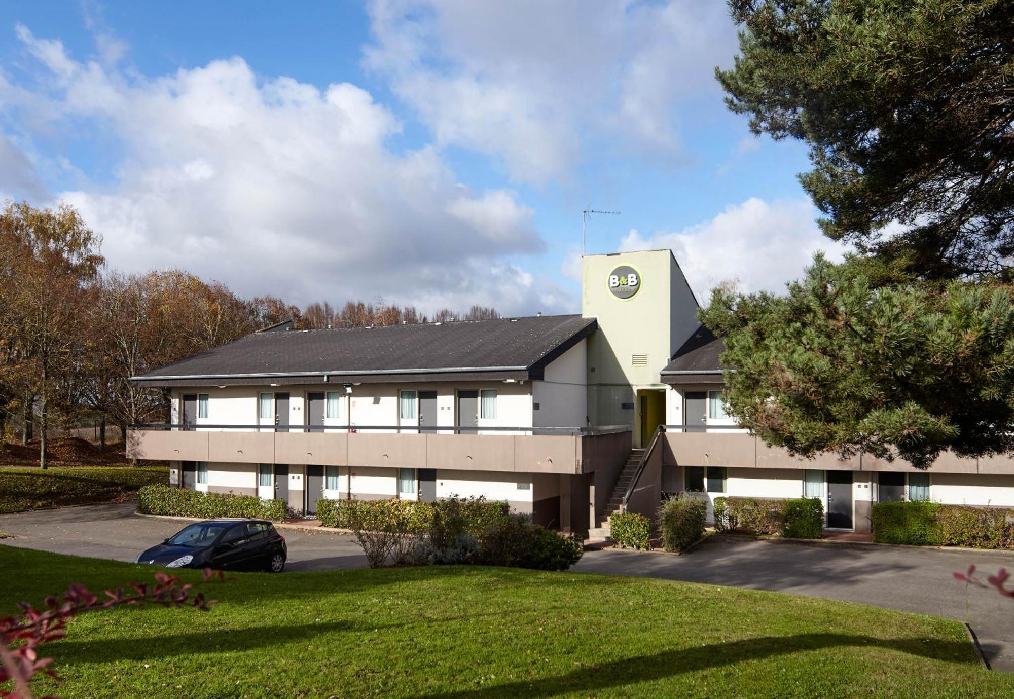 B&B Hotel Saclay Exterior photo